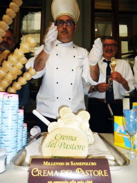 Il Papa in Toscana trova il gelato, la Crema del Pastore